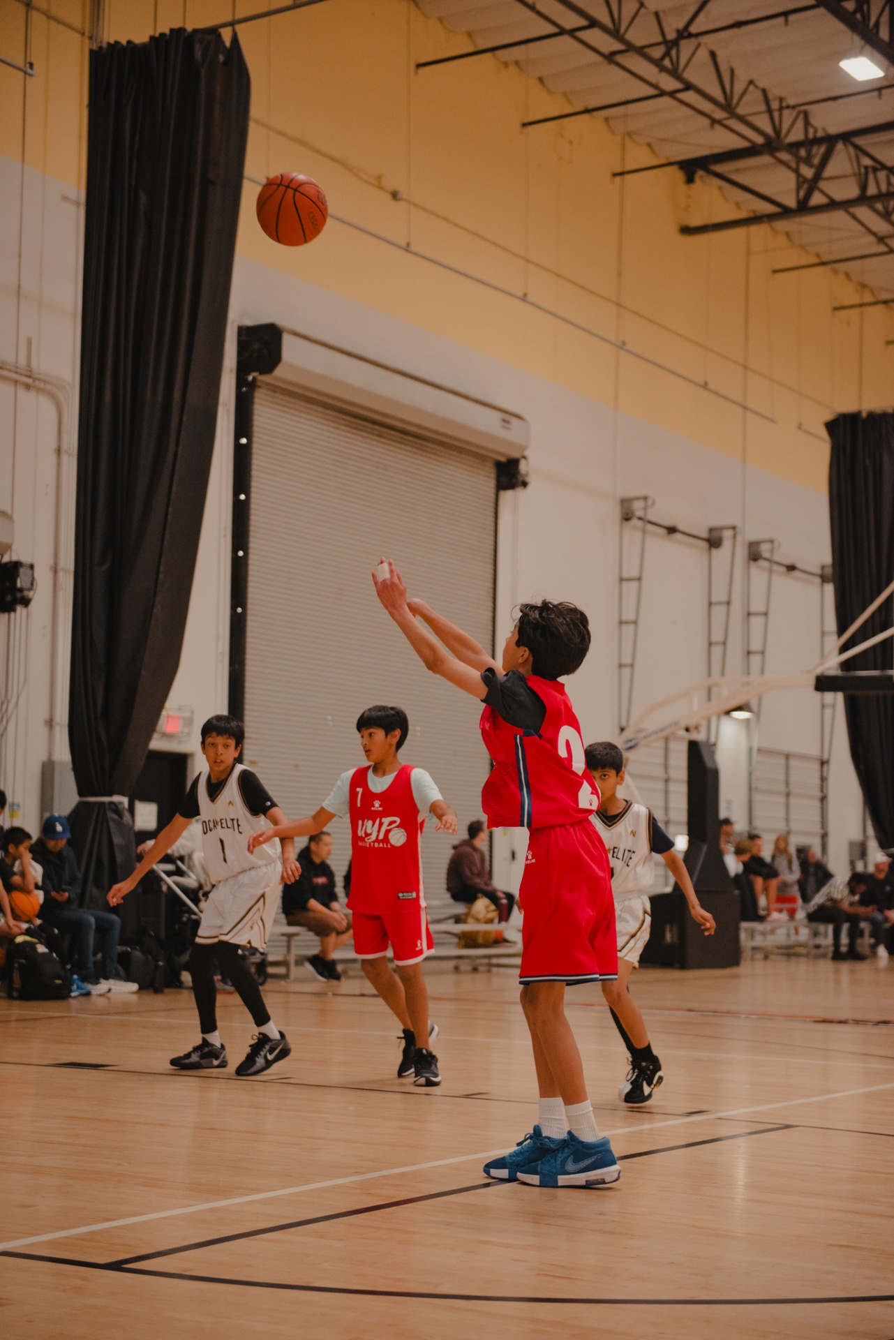 UYP Basketball club team players competing in Orange County tournament